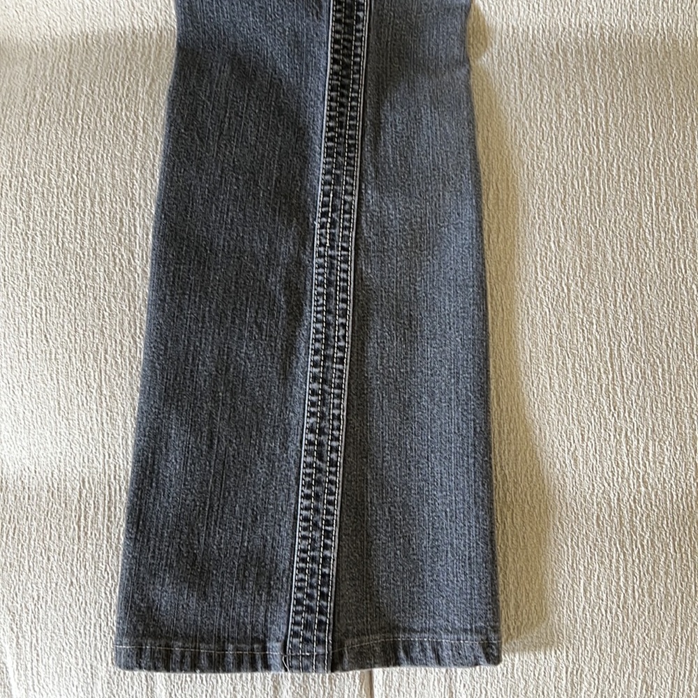 Elie TAHARI Jeans  Size 6 (Tag Missing)  See Measurements Below  EUC - Picture 3 of 9